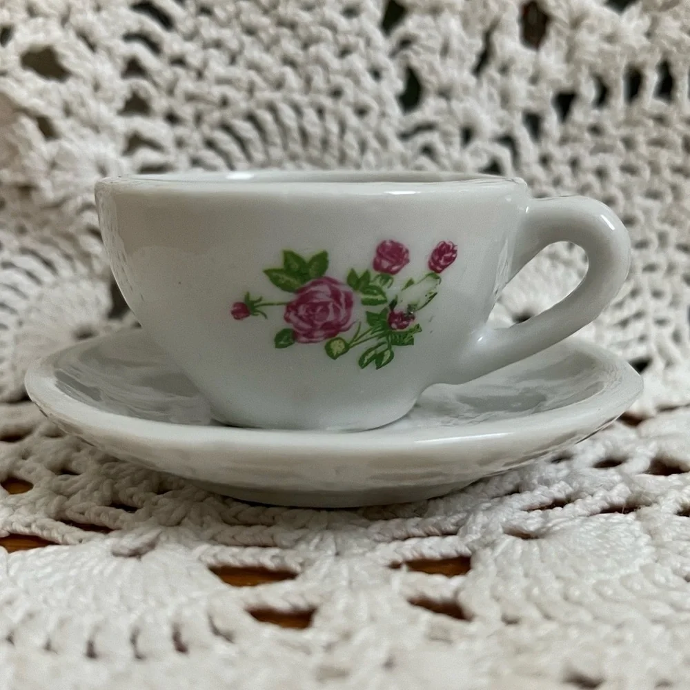 Vintage Child’s Miniature China Play Tea Set Floral Made in Taiwan 12 Piece
